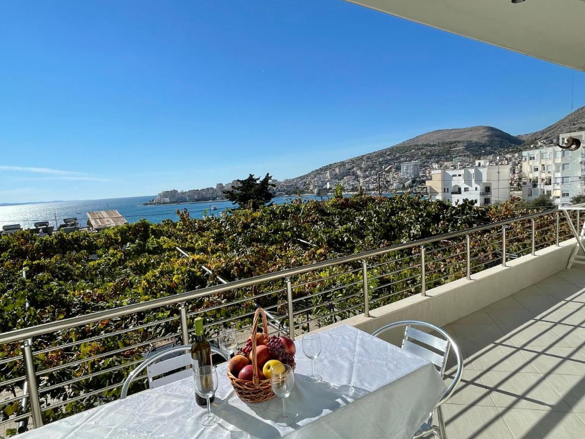 Villa Xhevdet Sarande Luaran gambar