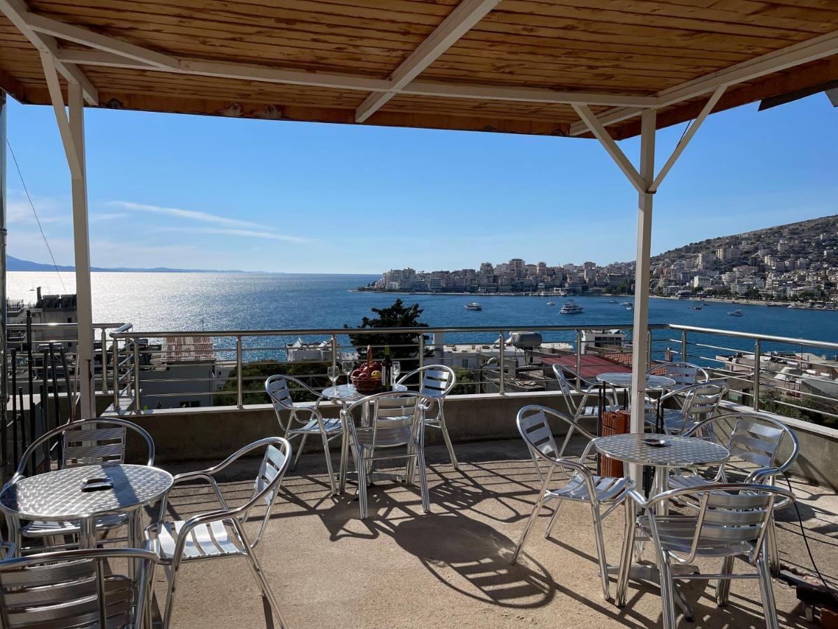 Villa Xhevdet Sarande Luaran gambar
